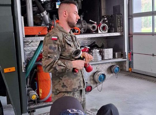 Gr. IV Wycieczka do Jednostki Wojskowej w Siemirowicach