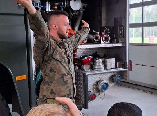 Gr. IV Wycieczka do Jednostki Wojskowej w Siemirowicach