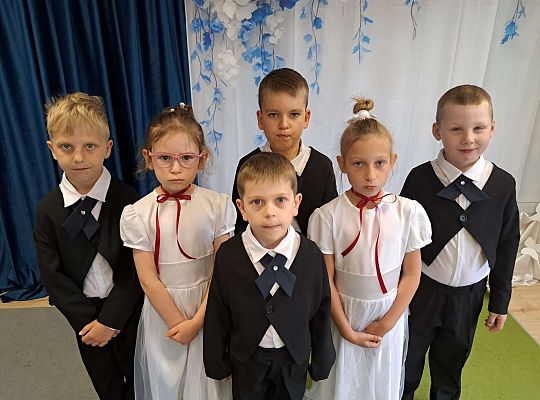 Gr.  III Zakończenie roku oraz pożegnanie przedszkolaków.