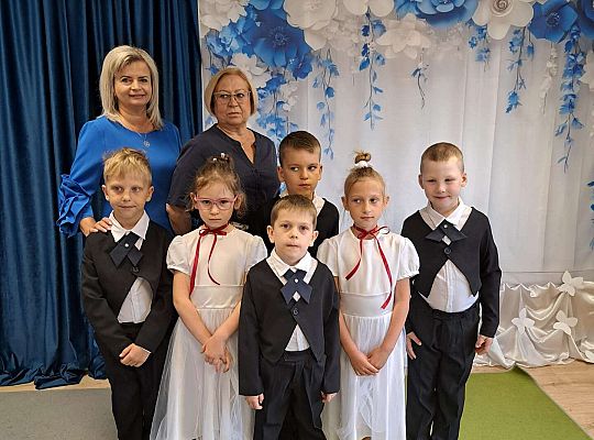 Gr.  III Zakończenie roku oraz pożegnanie przedszkolaków.