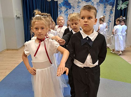 Gr.  III Zakończenie roku oraz pożegnanie przedszkolaków.