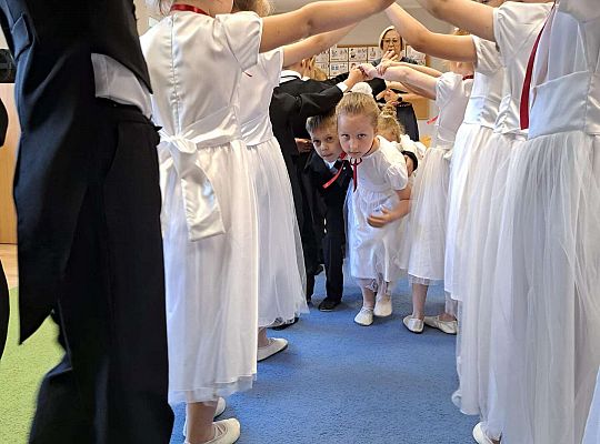 Gr.  III Zakończenie roku oraz pożegnanie przedszkolaków.