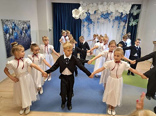 Gr.  III Zakończenie roku oraz pożegnanie przedszkolaków.