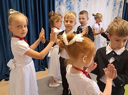 Gr.  III Zakończenie roku oraz pożegnanie przedszkolaków.