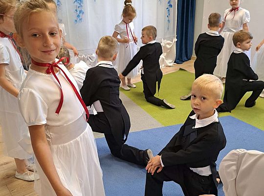 Gr.  III Zakończenie roku oraz pożegnanie przedszkolaków.