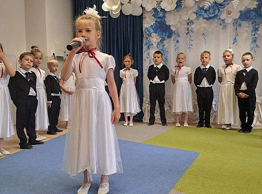 Gr.  III Zakończenie roku oraz pożegnanie przedszkolaków.