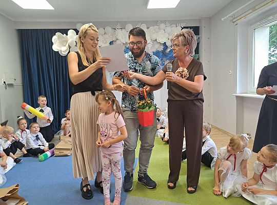 Gr.  III Zakończenie roku oraz pożegnanie przedszkolaków.
