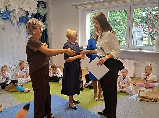 Gr.  III Zakończenie roku oraz pożegnanie przedszkolaków.