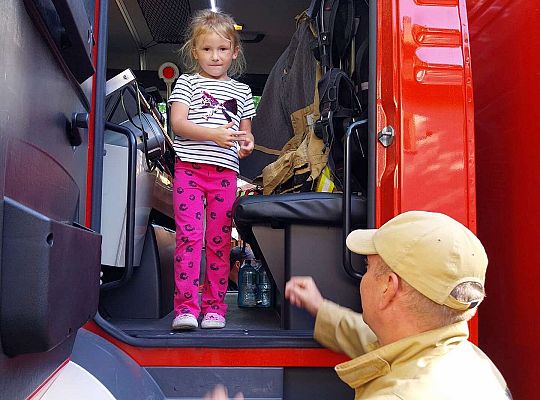 Gr.III Spotkanie ze strażakami i próbna ewakuacja
