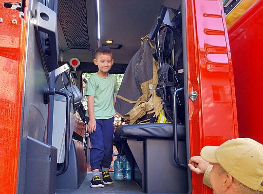 Gr.III Spotkanie ze strażakami i próbna ewakuacja