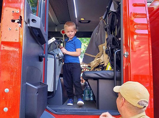 Gr.III Spotkanie ze strażakami i próbna ewakuacja