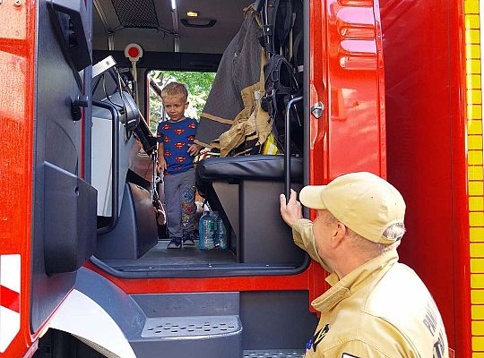 Gr.III Spotkanie ze strażakami i próbna ewakuacja