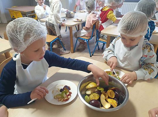 Gr.II Sałatka owocowa, pyszna i zdrowa