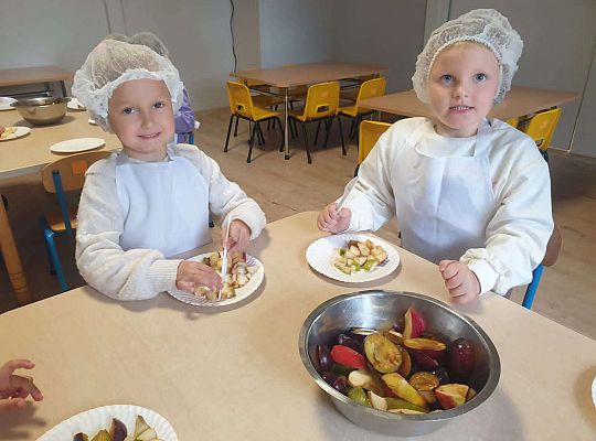 Gr.II Sałatka owocowa, pyszna i zdrowa