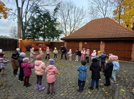Gr.IV Jesienne zabawy rytmiczne z tatą Ali