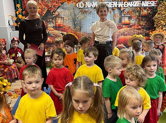 Konkurs recytatorski - " Co nam jesień w darze niesie".