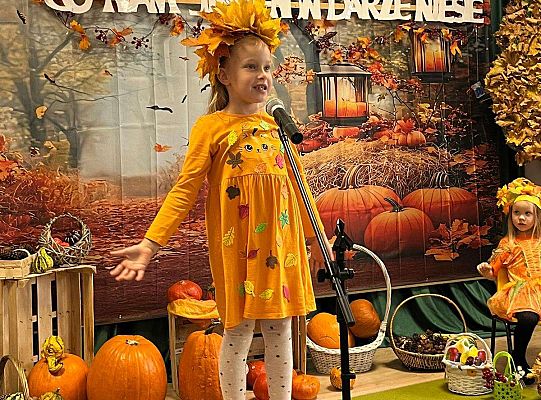 Konkurs recytatorski - " Co nam jesień w darze niesie".