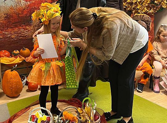 Konkurs recytatorski - " Co nam jesień w darze niesie".