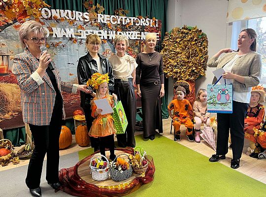 Konkurs recytatorski - " Co nam jesień w darze niesie".