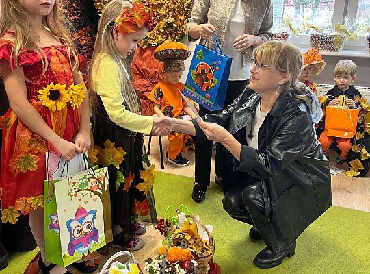 Konkurs recytatorski - " Co nam jesień w darze niesie".