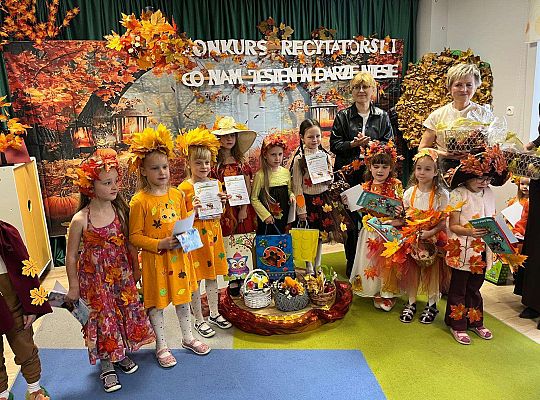 Konkurs recytatorski - " Co nam jesień w darze niesie".