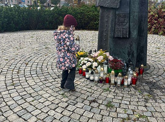 Gr. IV Pamietamy o zmarłych