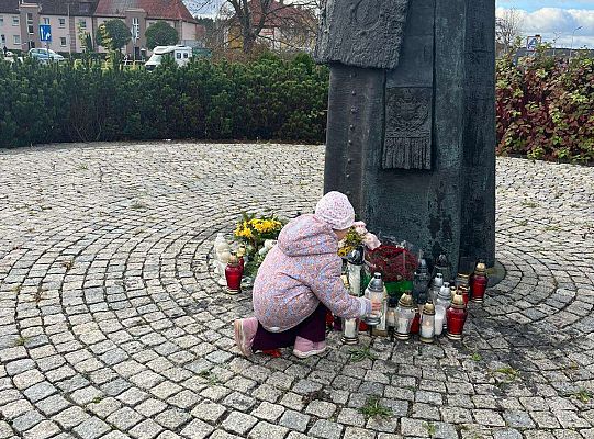 Gr. IV Pamietamy o zmarłych