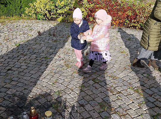 Gr.III Pamietamy o zmarłych