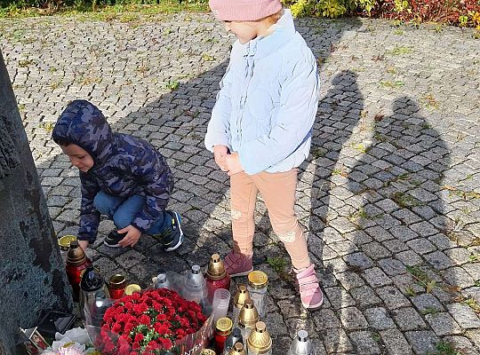 Gr.III Pamietamy o zmarłych