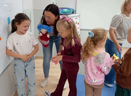 Gr.IV Zajęcia z programu profilaktycznego "Poruszające bajki o emocjach "