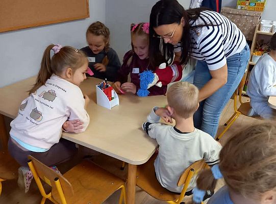 Gr.IV Zajęcia z programu profilaktycznego "Poruszające bajki o emocjach "