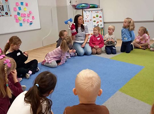 Gr.IV Zajęcia z programu profilaktycznego "Poruszające bajki o emocjach "