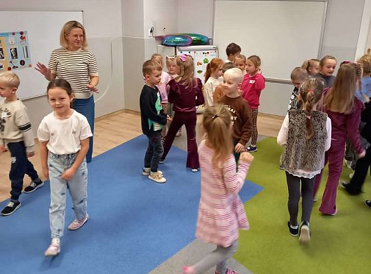 Gr.IV Zajęcia z programu profilaktycznego "Poruszające bajki o emocjach "