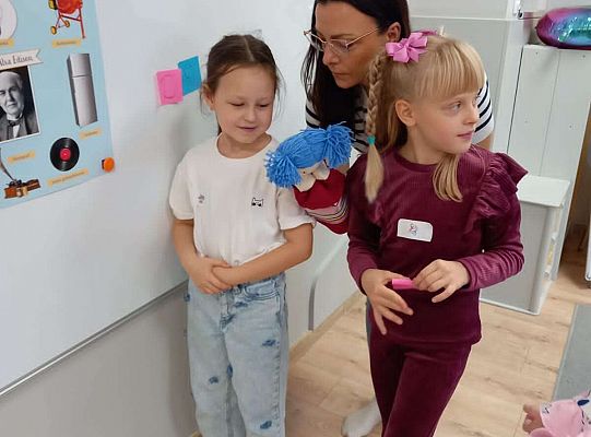 Gr.IV Zajęcia z programu profilaktycznego "Poruszające bajki o emocjach "