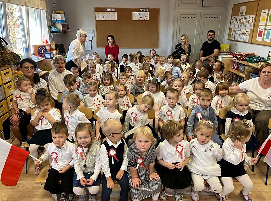 " Pod skrzydłami  Orła Białego"