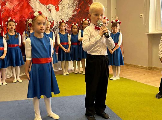 " Pod skrzydłami  Orła Białego"