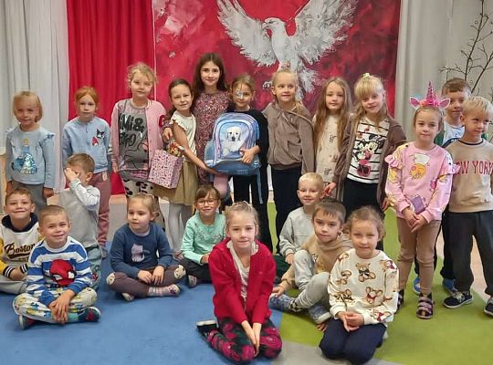 Gr. IV Odwiedziny absolwentki naszego przedszkola