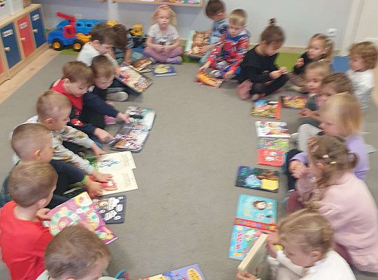 Gr. II Tydzień w świecie bajek.