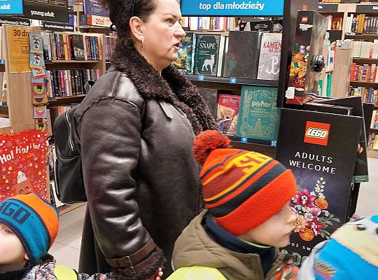 Gr.III Wycieczka do księgarni