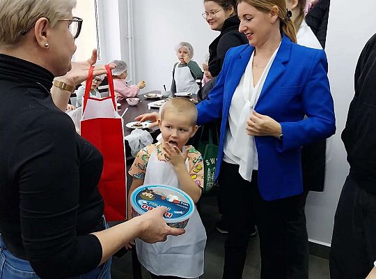 Gr.III Wycieczka do ZSGŹiA-robimy pierniczki