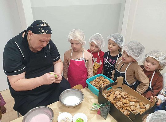 Gr. II Ozdabiamy pierniczki