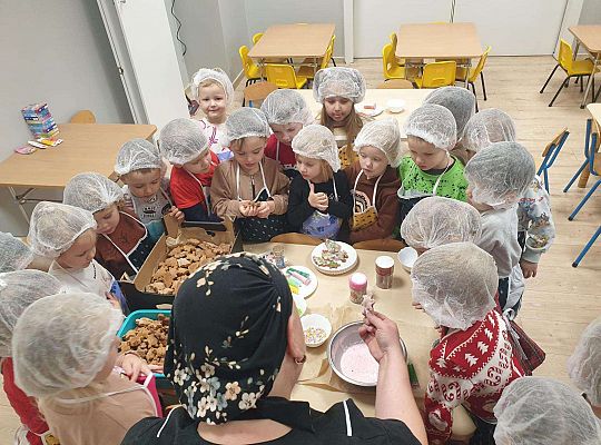 Gr. II Ozdabiamy pierniczki