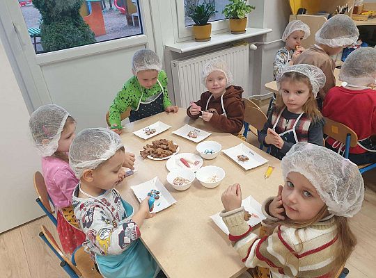 Gr. II Ozdabiamy pierniczki