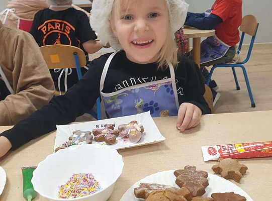 Gr. II Ozdabiamy pierniczki