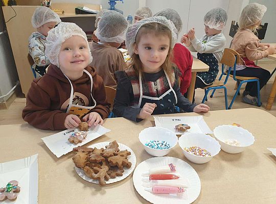 Gr. II Ozdabiamy pierniczki