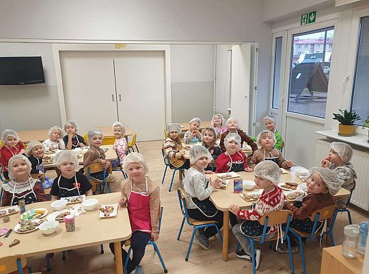 Gr. II Ozdabiamy pierniczki