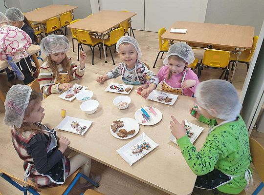 Gr. II Ozdabiamy pierniczki