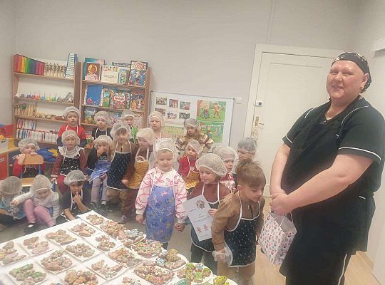 Gr. II Ozdabiamy pierniczki