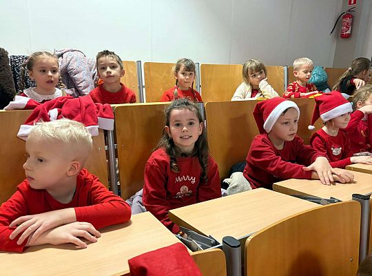 Gr.IV Wyjście do ZSMI na film pod tytułem "Mikolajkowa bajka"