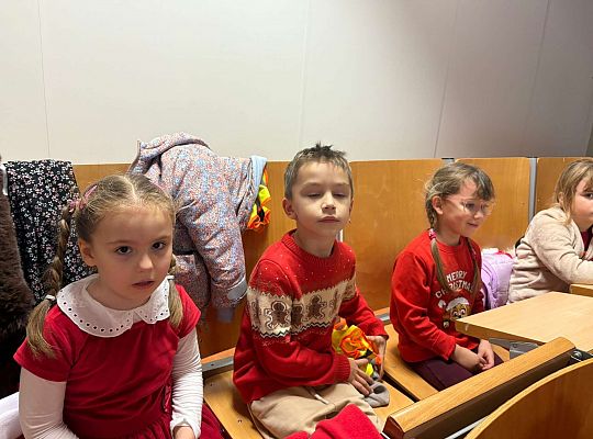 Gr.IV Wyjście do ZSMI na film pod tytułem "Mikolajkowa bajka"